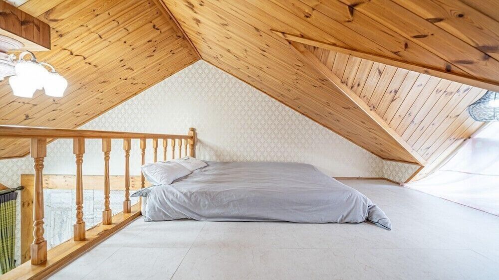 White O Pension Room (A201) 2