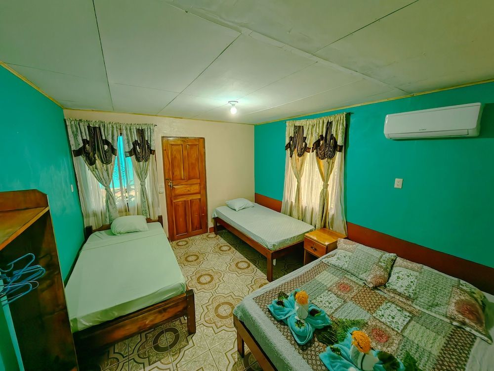Casa Gitana Corcovado Family Room 3