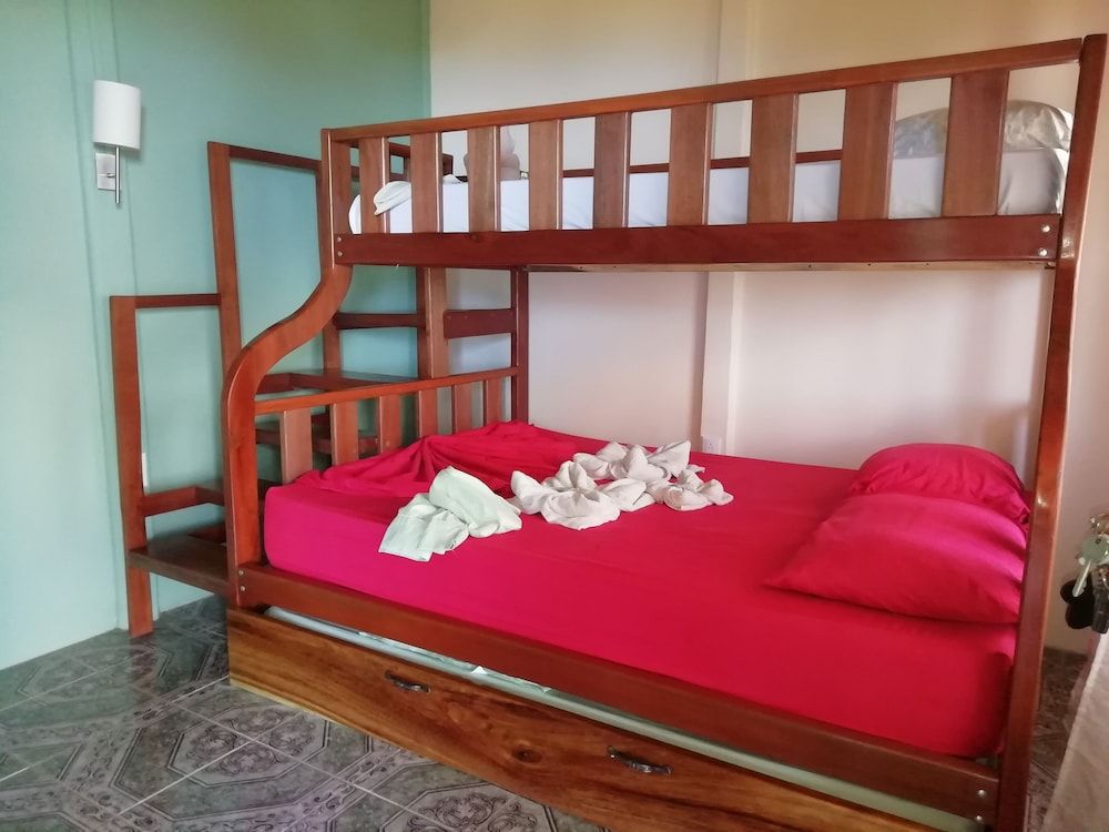 Casa Gitana Corcovado Family Cabin 2