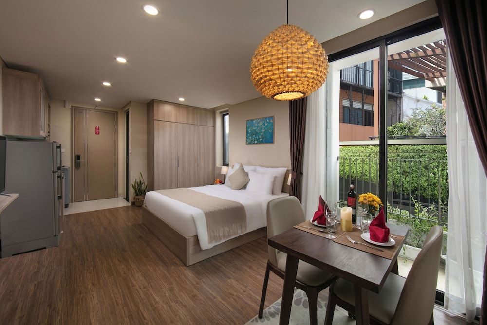 HB Serviced Apartment - Lac Long Quan Superior Room 2