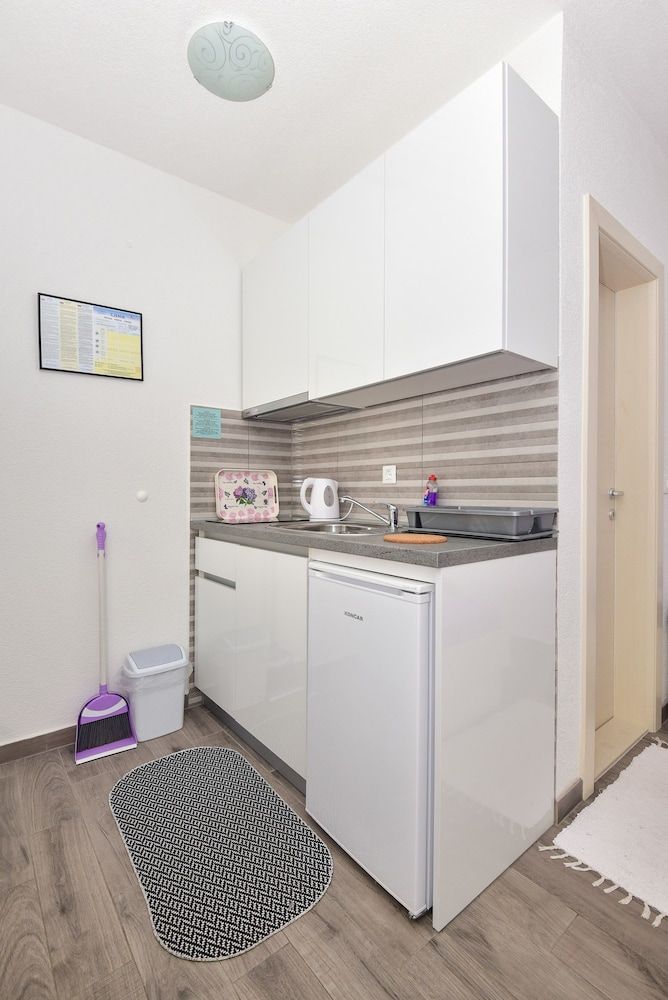 Apartments Bernarda Studio (A2) 15