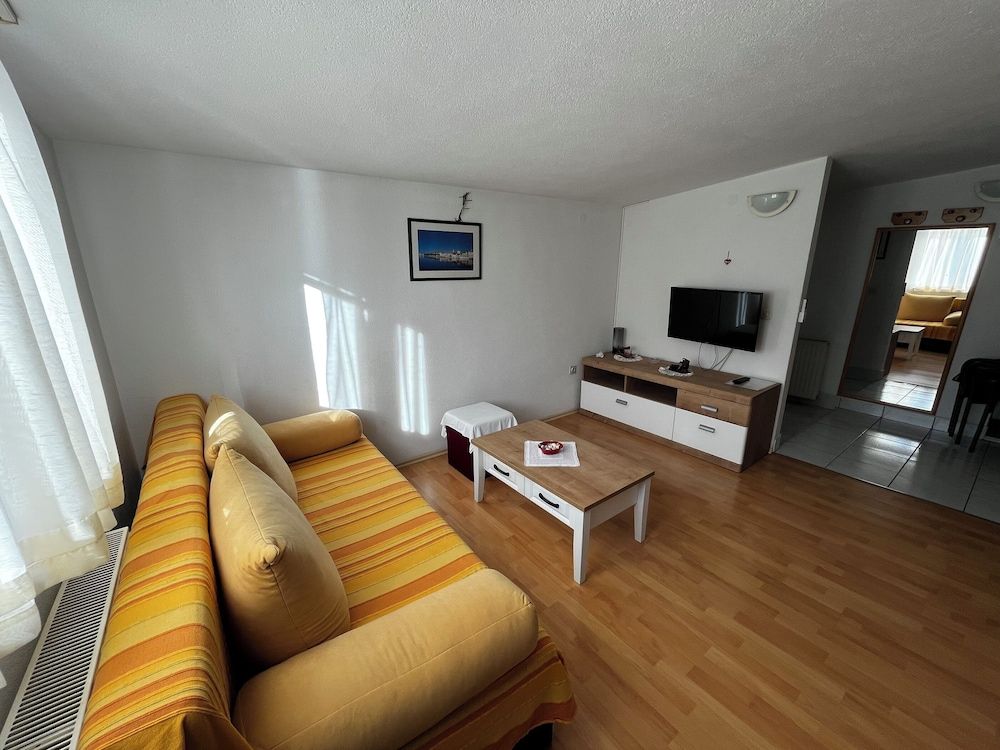 Apartment and Rooms Ruza Apartment (A1) 6