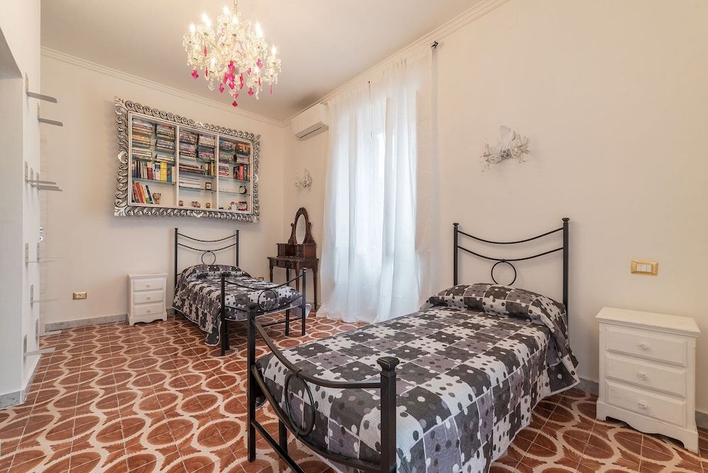 undefined Piramide & Testaccio Design Flat 6