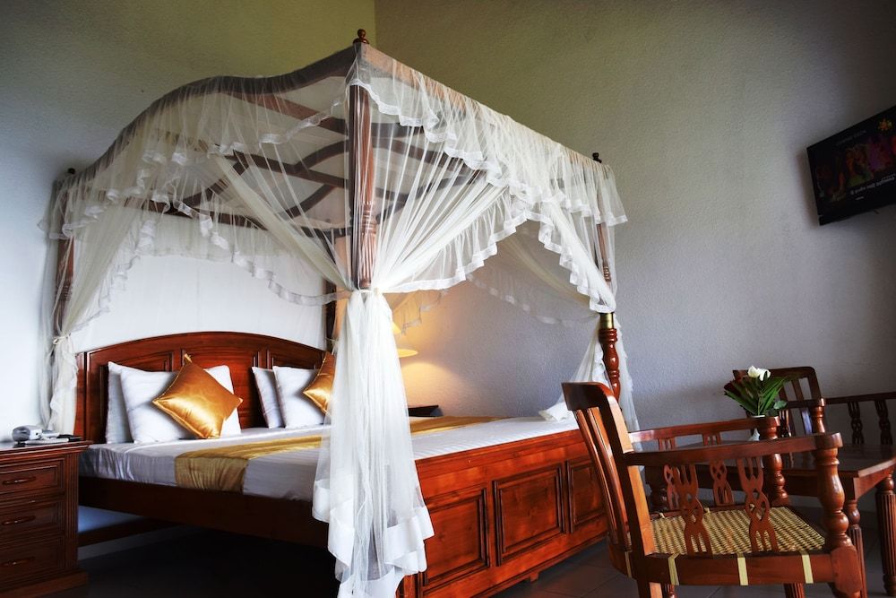 undefined Heaven’s Edge by EHI 7