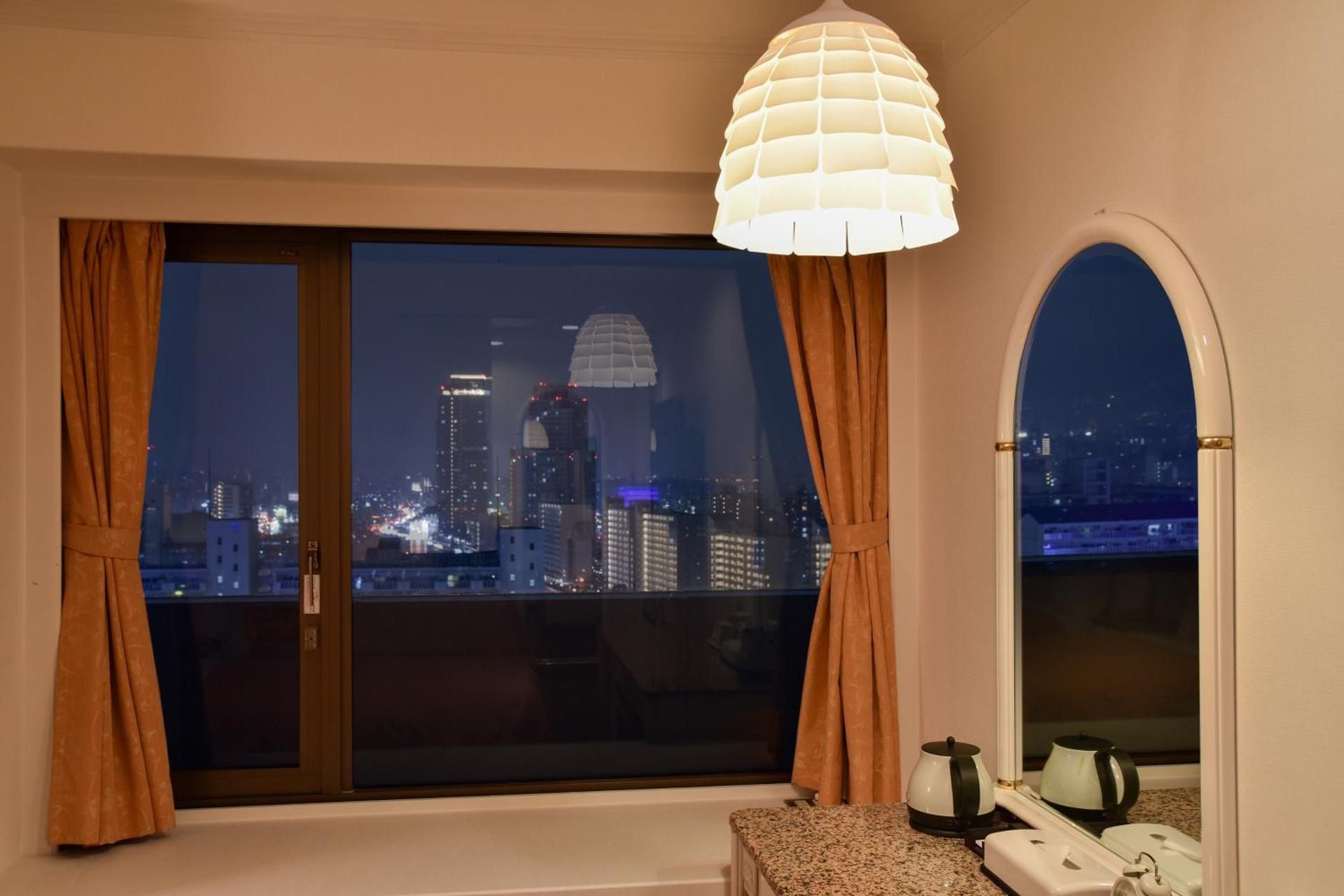 Long Stay - Twin Room - Smoking (Check-In 14:00 and Check-Out Next day 22:00)