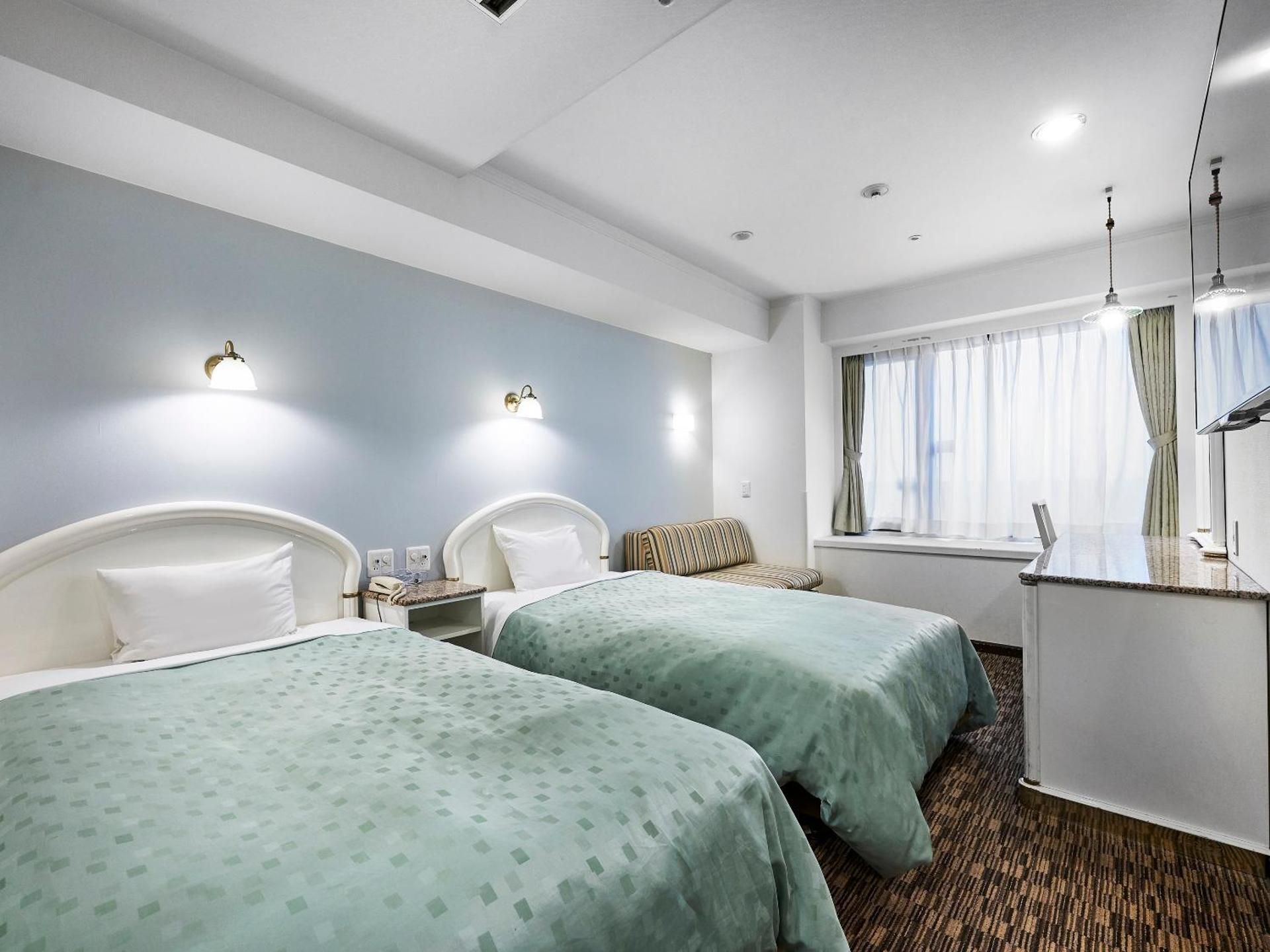 Long Stay - Twin Room - Smoking (Check-In 14:00 and Check-Out Next day 22:00)