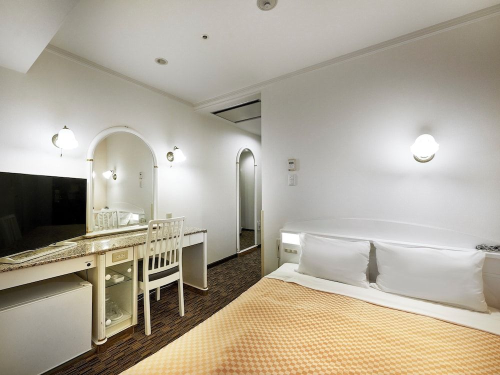 undefined Kobe Sannomiya Union Hotel