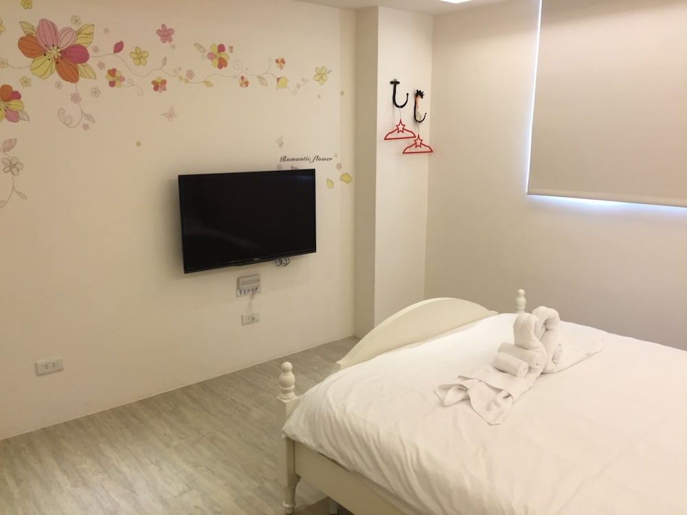 undefined Happiness Dot 6