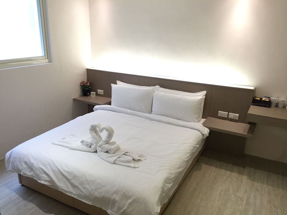 undefined Happiness Dot 4