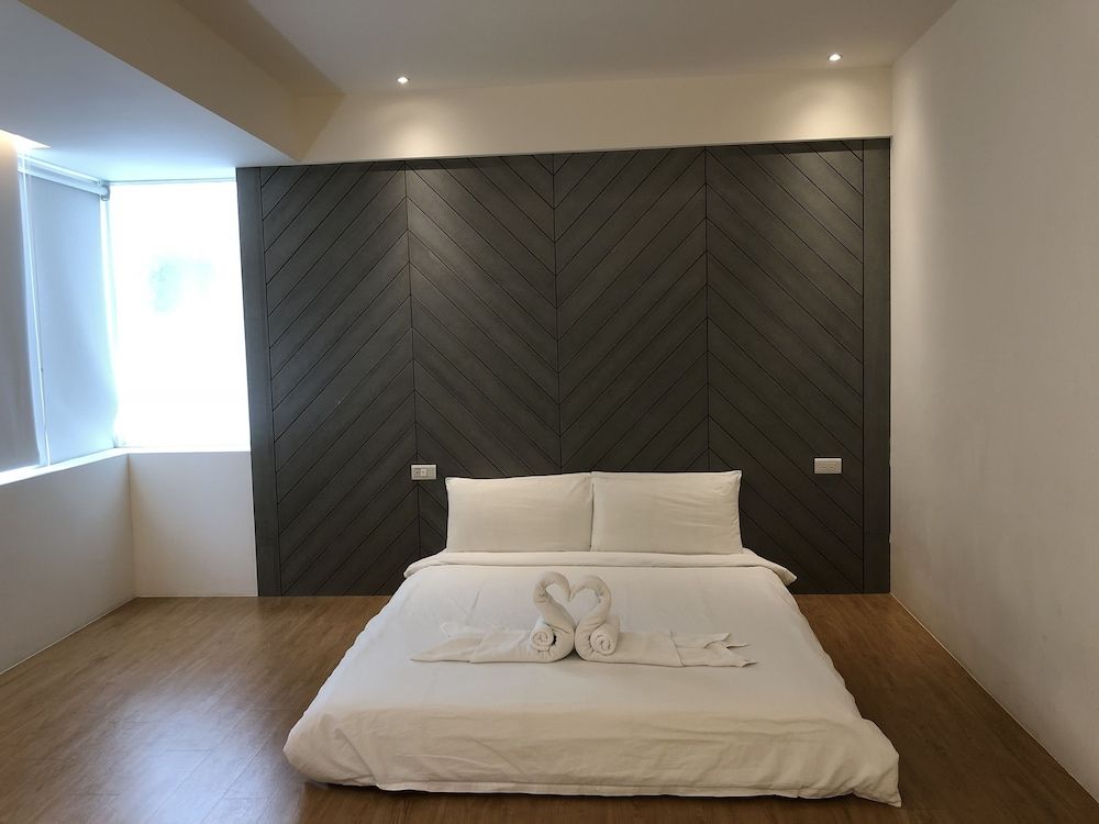 undefined Happiness Dot 10