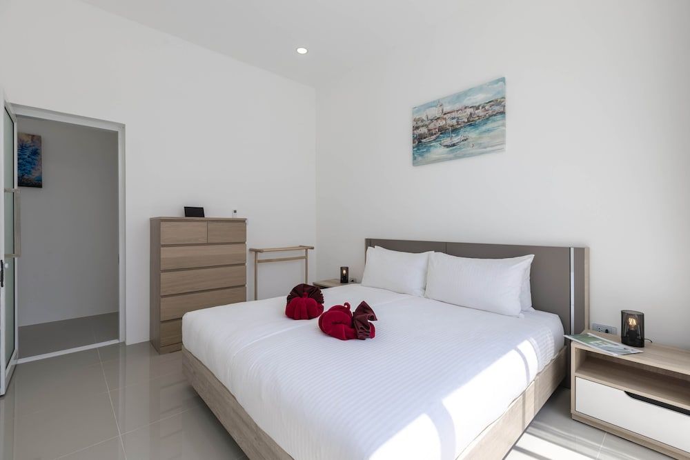 Modern 4 Bedroom Pool Villa PMK-A2 Family Villa 8