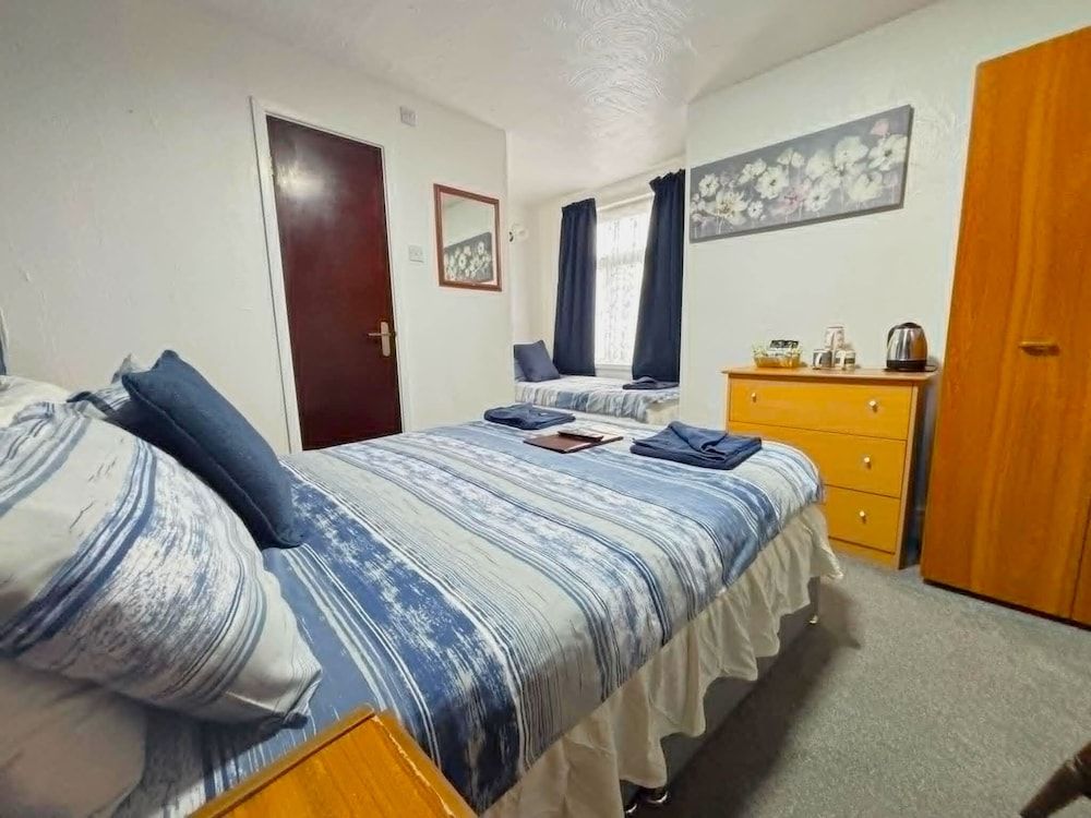 undefined Ferndale Hotel 3