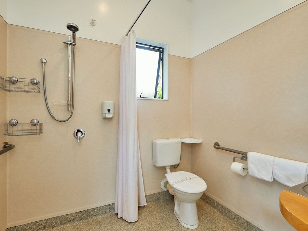 Barnacle Bills Lodge 6