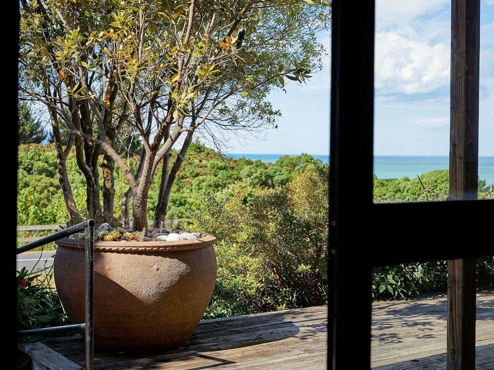 Barnacle Bills Cottage 3