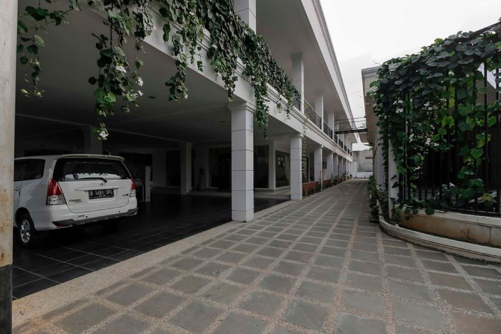 undefined RedDoorz Premium @ Gandaria Jagakarsa 10