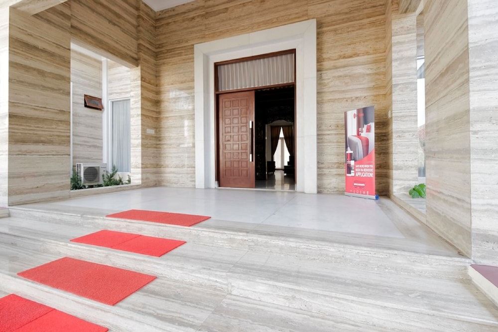 undefined RedDoorz Premium @ Gandaria Jagakarsa 2