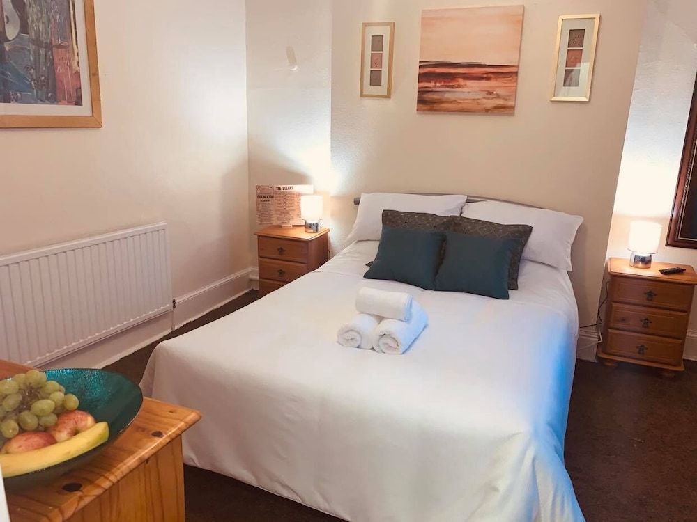 Double Room, Ensuite (Room 3)