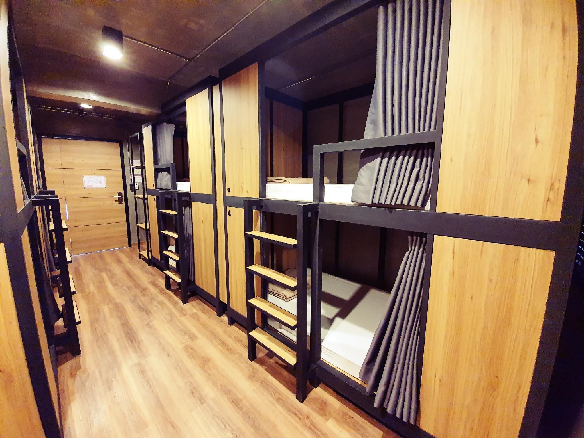 undefined Pinghostel - Adults Only 4