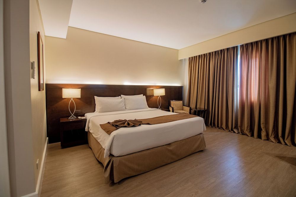 undefined Harolds Hotel CEBU 4