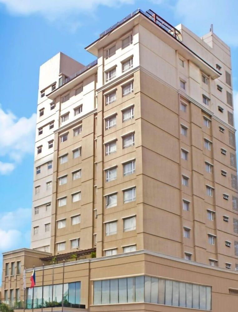 undefined Harolds Hotel CEBU 7