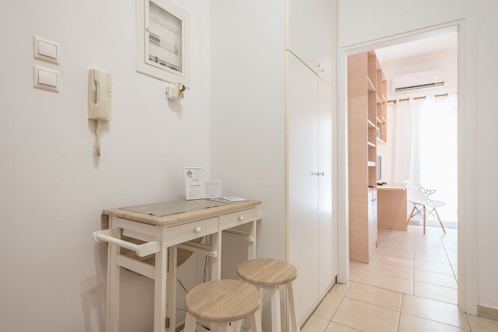 Elegant Koukaki Studio by Cloudkeys City Studio 30