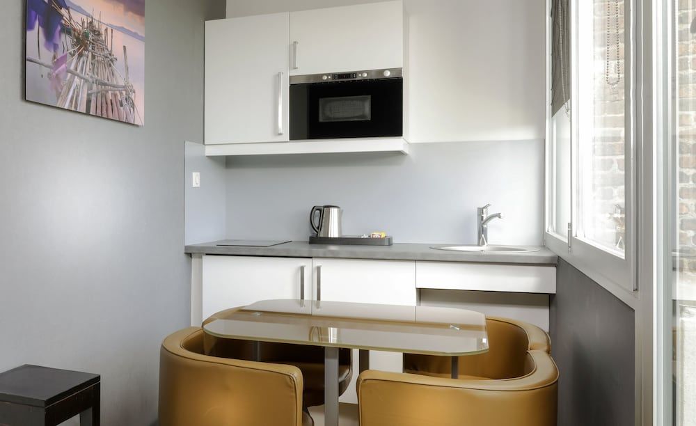 undefined Hotel Ambre 7