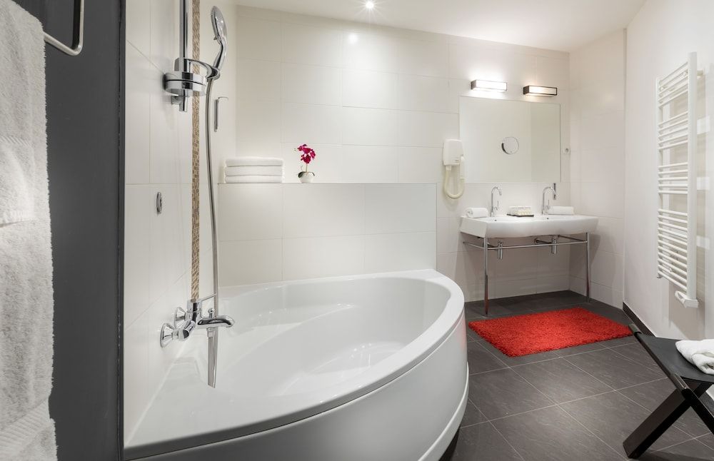 Hotel Ambre Classic Double Room 7