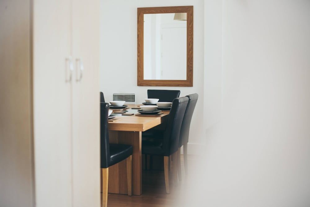 Henry Street - Apt 22 Apartment, 2 Bedrooms 10