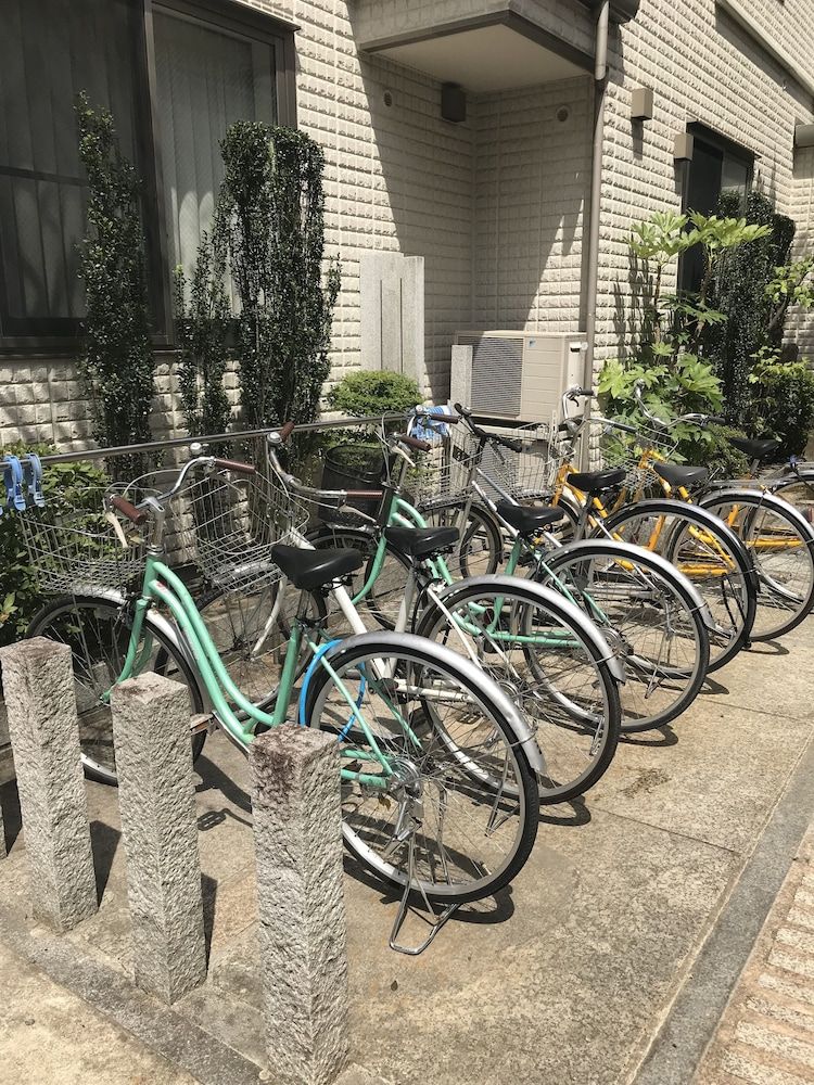 undefined RokuRoku - Hostel 2