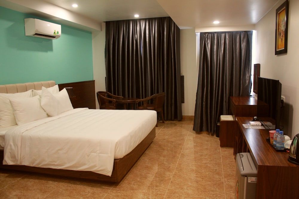 Cong Thanh Long Beach Hotel Deluxe Double Room