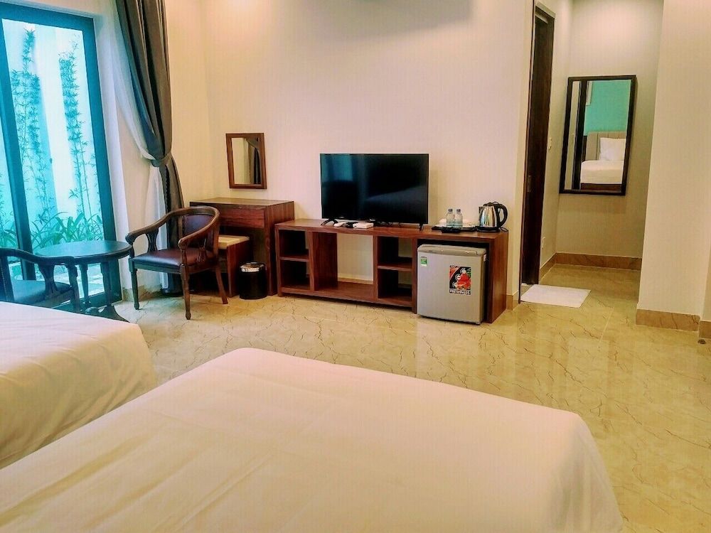 Cong Thanh Long Beach Hotel Deluxe Twin Room 11