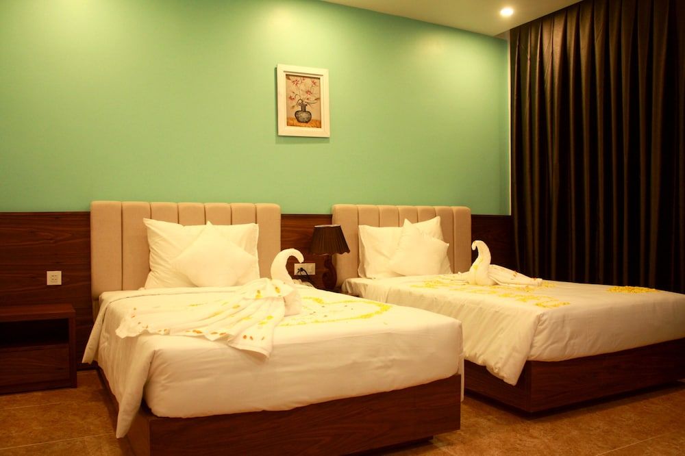 Cong Thanh Long Beach Hotel Deluxe Twin Room 2