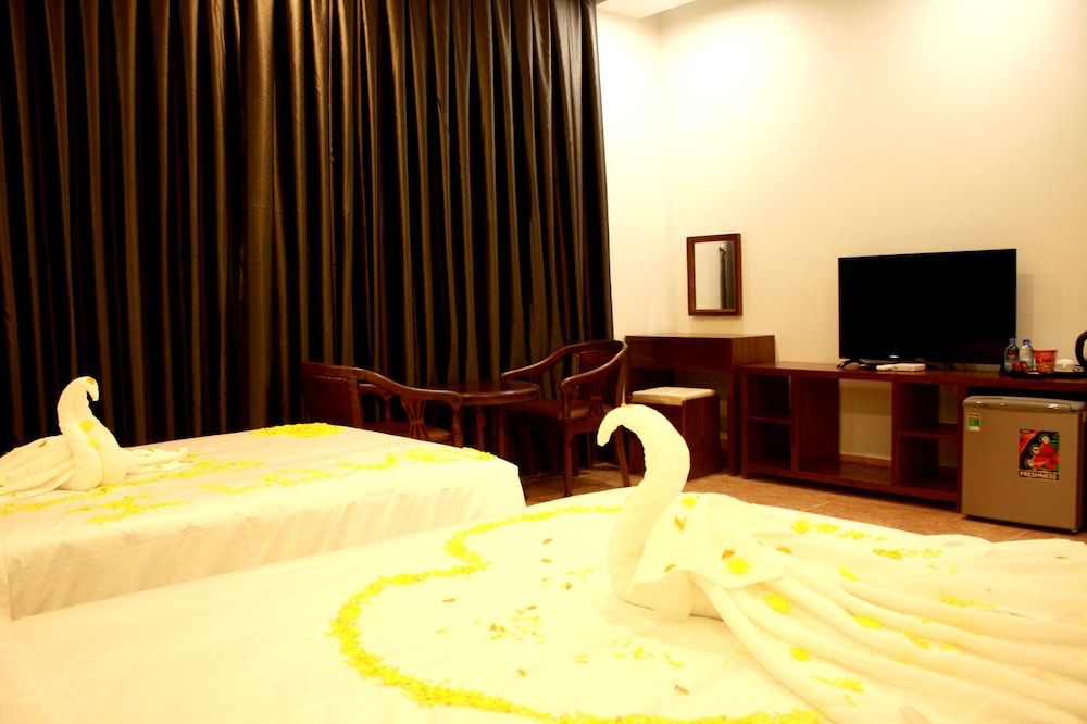Cong Thanh Long Beach Hotel Deluxe Twin Room 7