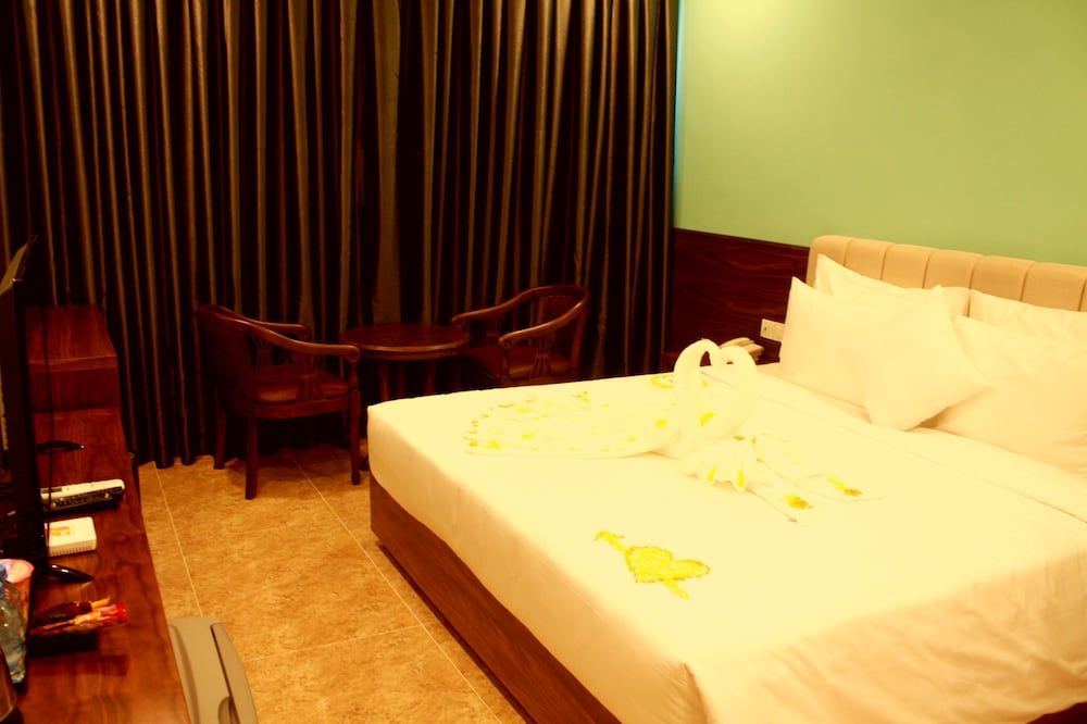 Cong Thanh Long Beach Hotel Deluxe Double Room 6