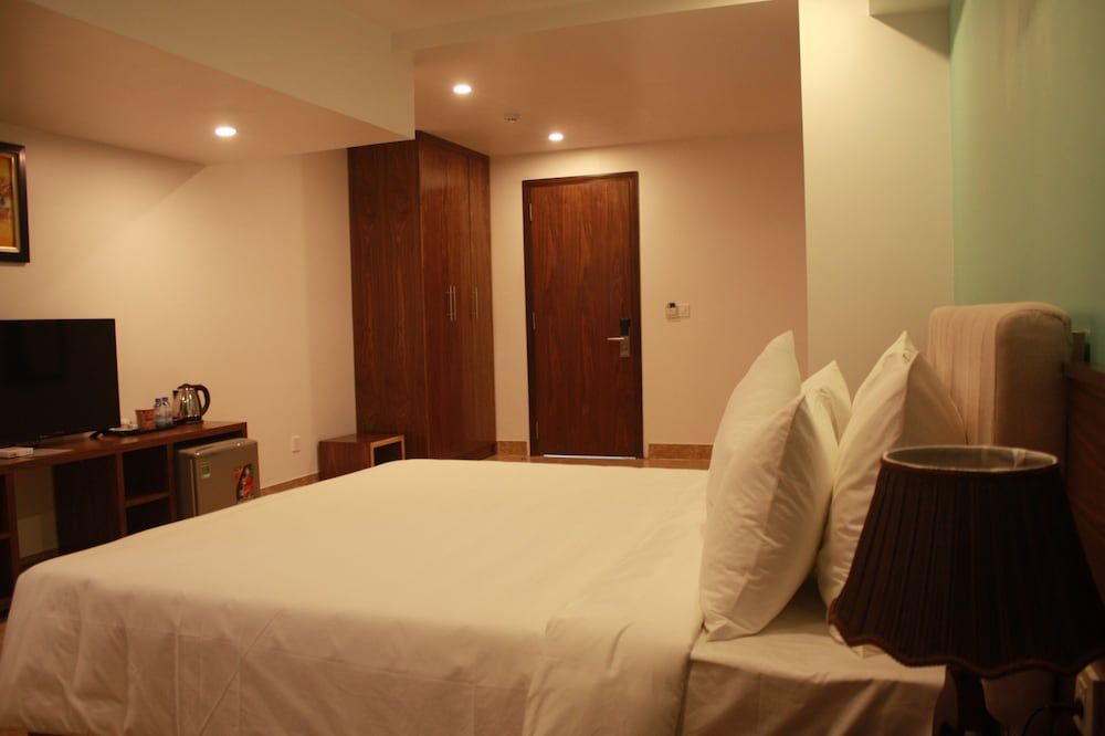 Cong Thanh Long Beach Hotel Deluxe Double Room 5