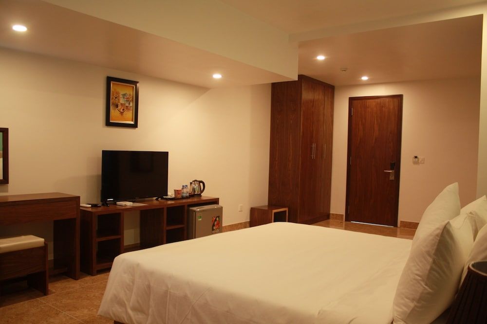 Cong Thanh Long Beach Hotel Deluxe Double Room 4