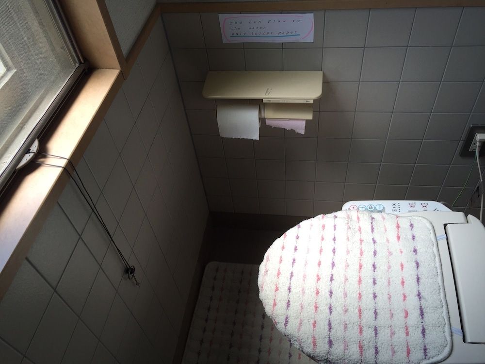 Career Corporation Bunk Bed Room Non Smoking Check-in 12-7pm Must contact arrival time 9