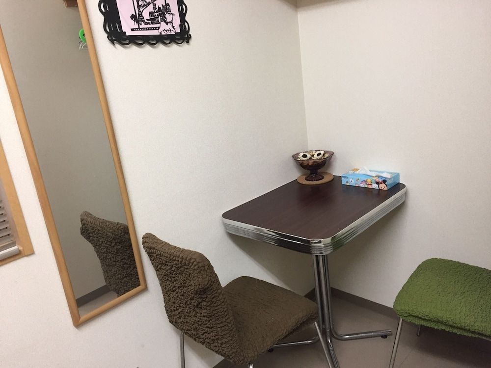 Career Corporation Bunk Bed Room Non Smoking Check-in 12-7pm Must contact arrival time 4