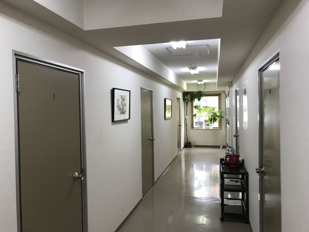 Career Corporation Economy Single Room Non Smoking Check-in 12-7pm Must contact arrival time 16