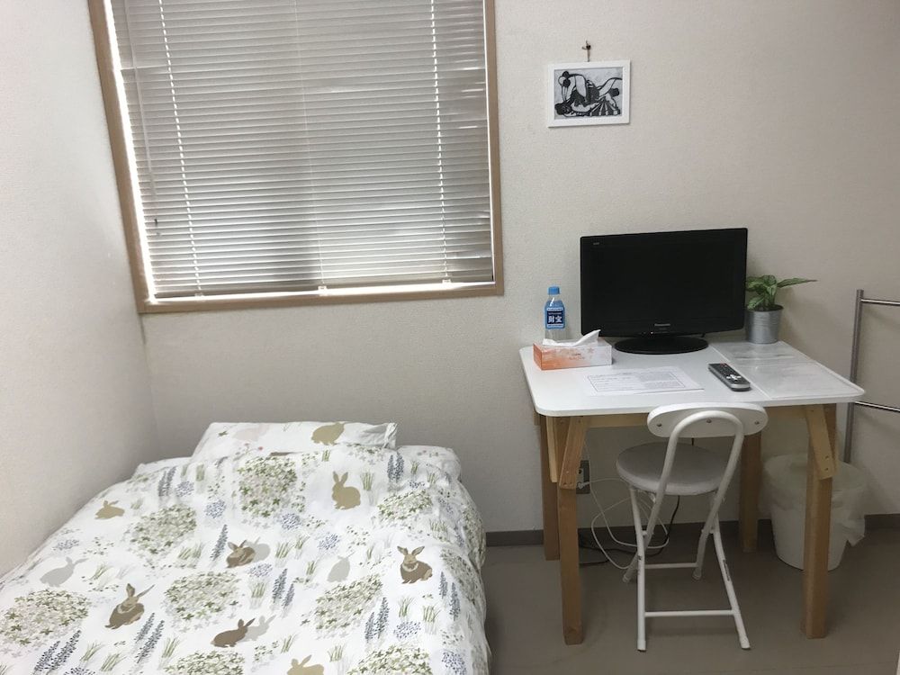 Career Corporation Economy Single Room Non Smoking Check-in 12-7pm Must contact arrival time 3