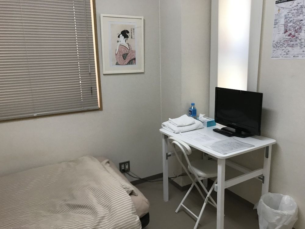 Career Corporation Economy Single Room Non Smoking Check-in 12-7pm Must contact arrival time 5