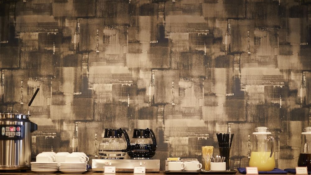 undefined Hotel The Rock 8