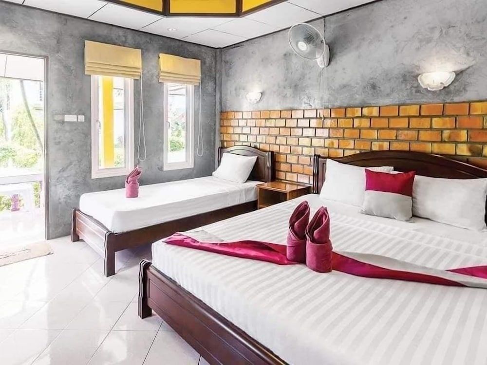 Triple Room Garden zone
