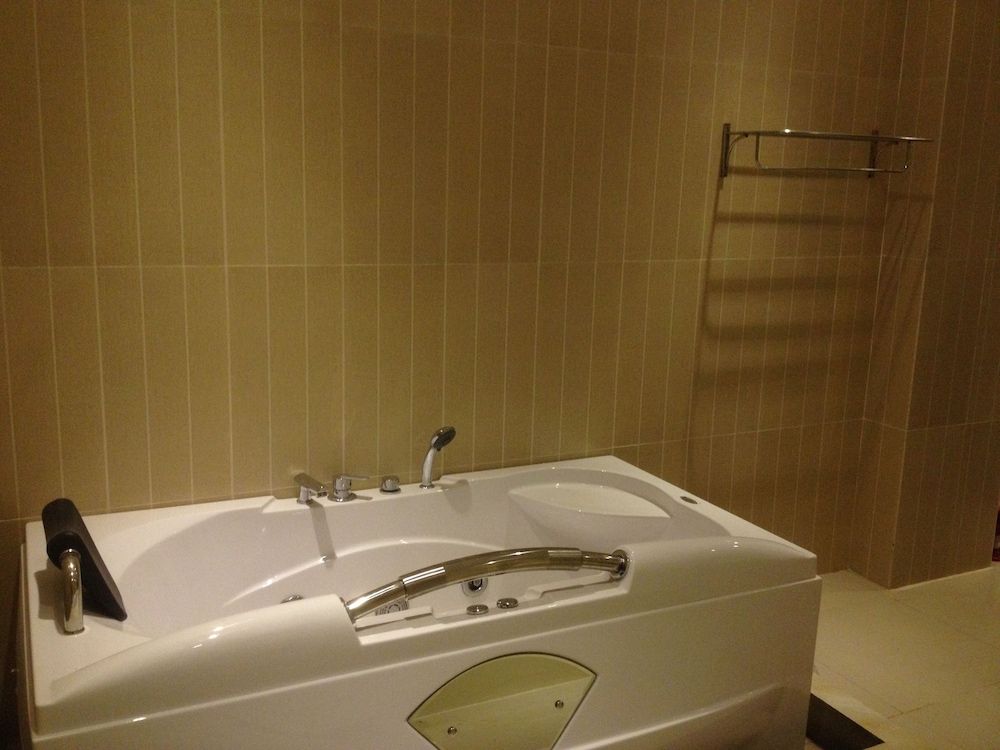 undefined Hoang Gia Hotel Thanh Hoa 4