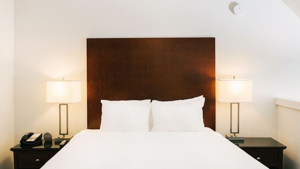 Mountain Side Hotel Whistler by Executive Suite, 1 Bedroom