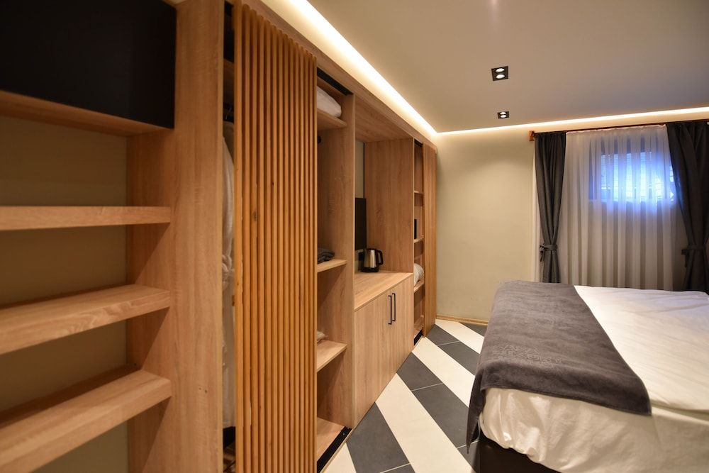 Casa Luxury Hotel Semi Basement - No Balcony 12