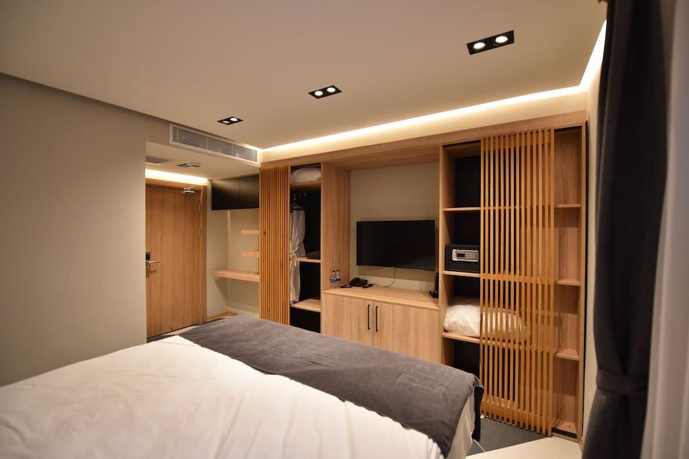 Casa Luxury Hotel Semi Basement - No Balcony 8