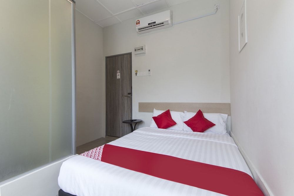 undefined OYO 1189 Big C Motel 9