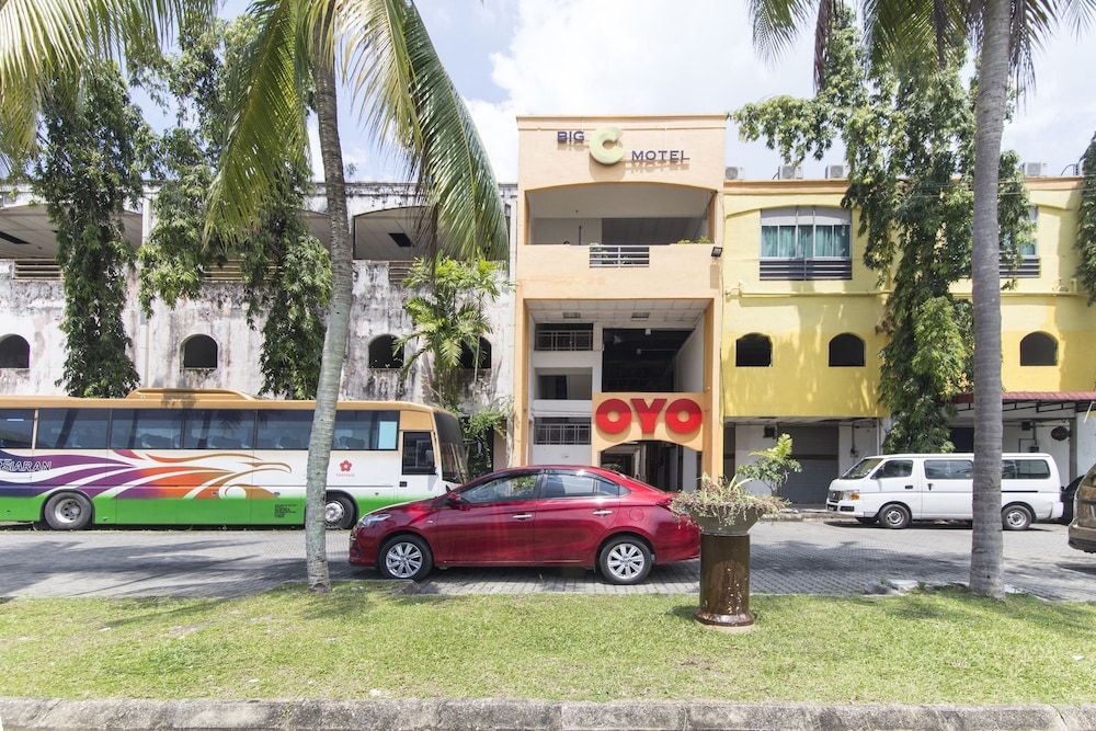 undefined OYO 1189 Big C Motel 6