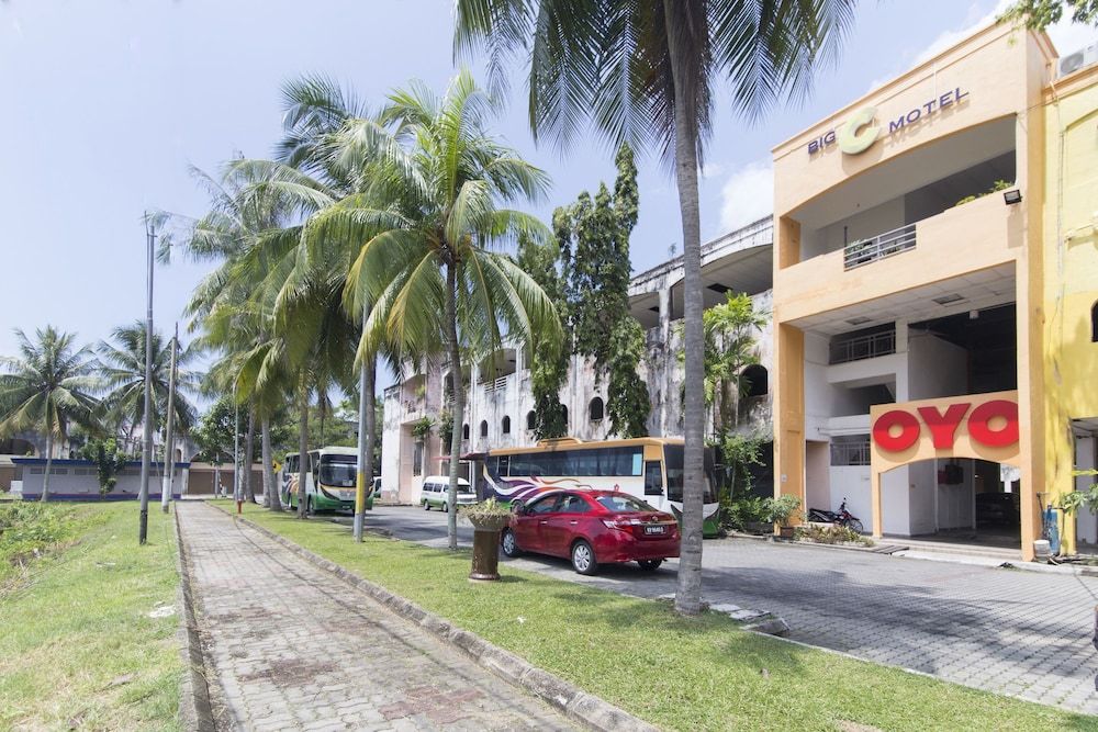 undefined OYO 1189 Big C Motel 8